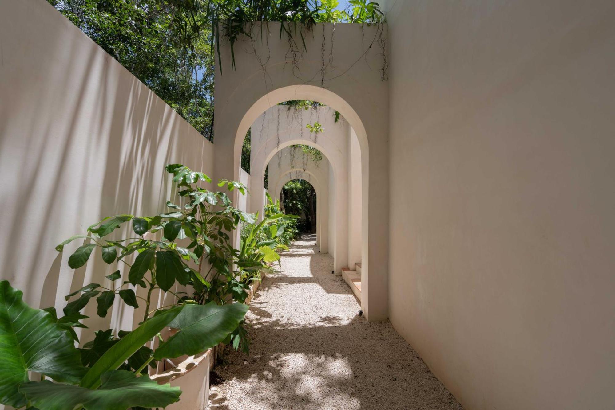 Anat Tantric Boutique Hotel Tulum Exterior photo